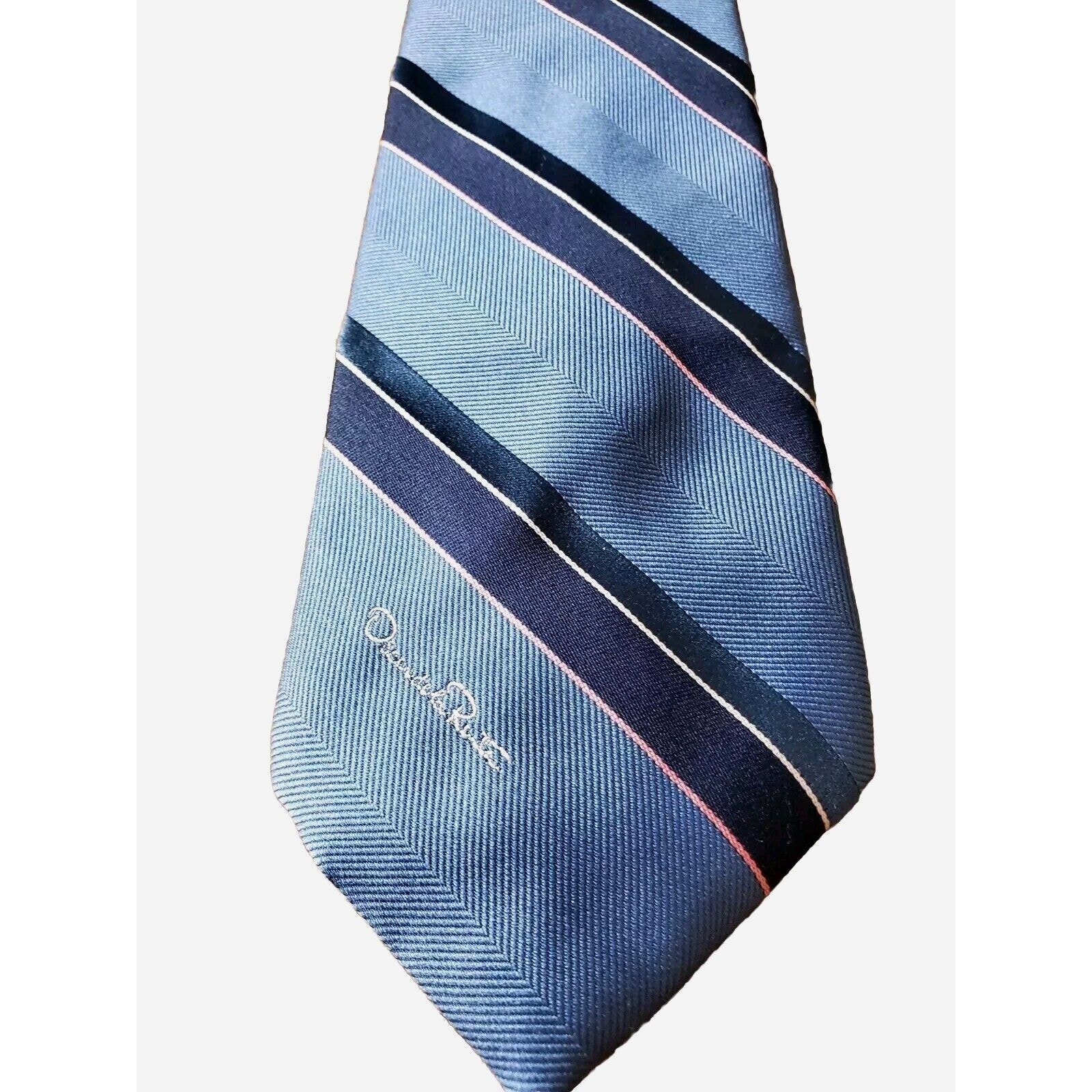 Oscar De La Renta Designer Pure Silk Tie Blue Striped Mens Necktie